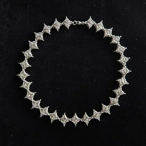 Gothic silver spikes choker necklace with a small silver chain - Picture 8 of 9